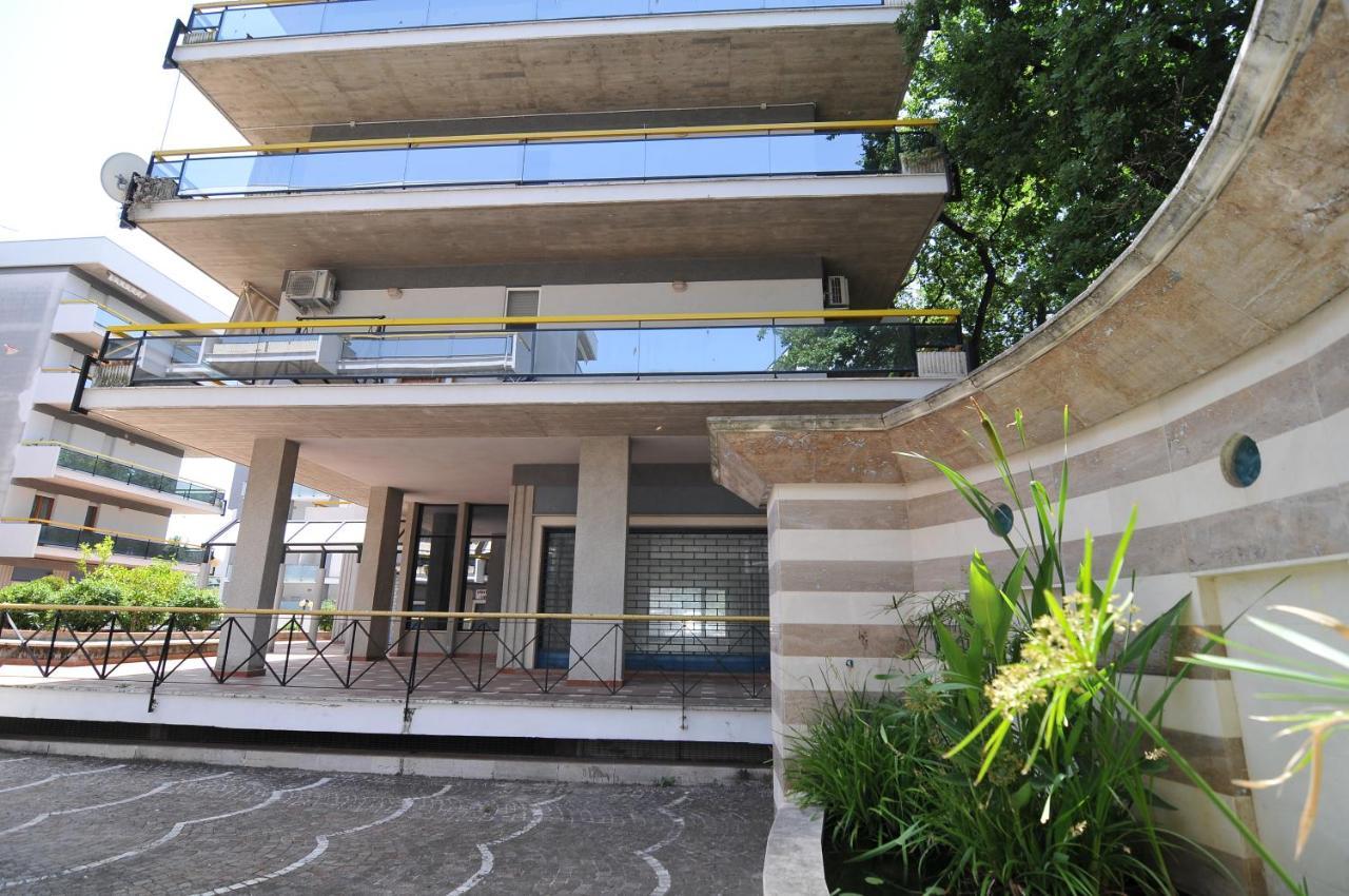Sole & Querce Apartments- Bike Friendly With Garage Lanciano Esterno foto